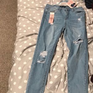 Light Distressed jeans